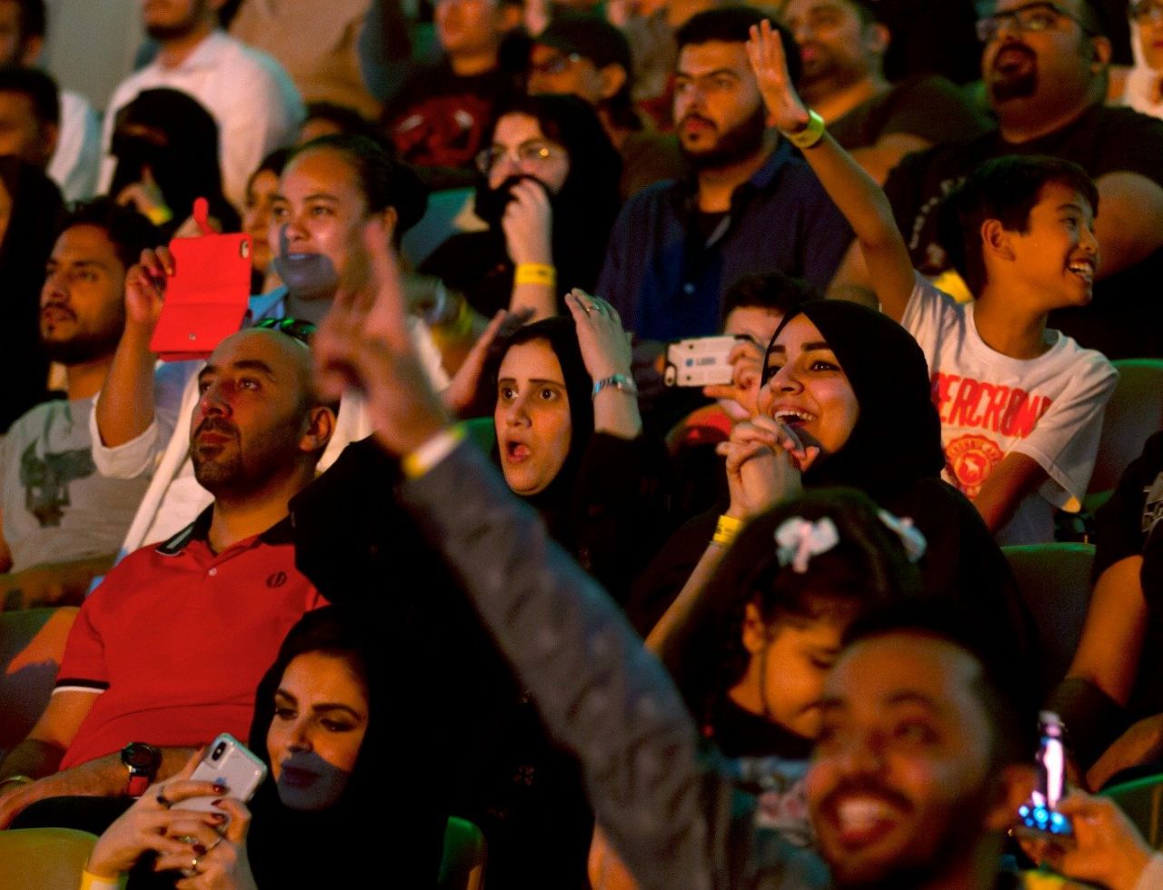 Suudi Arabistan'da Amerikan güreşi şoku! 8