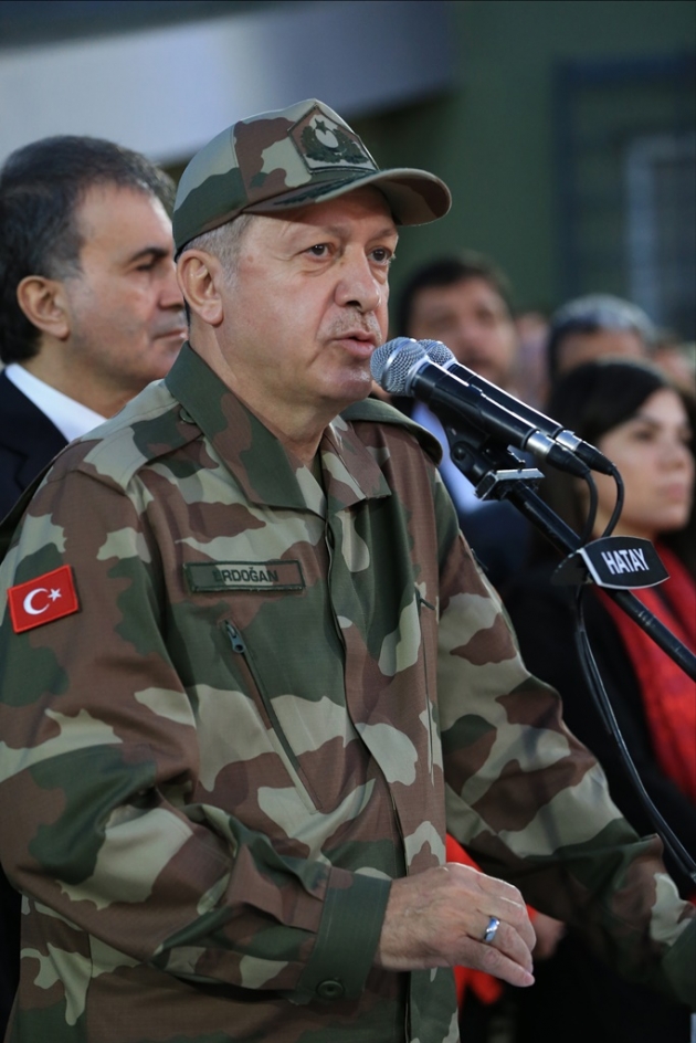 Başkomutan, sanatçı ve sporcular sıfır noktasında! 14