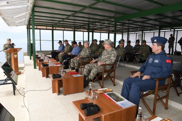 Org. Hulusi Akar ve komutanlar Ege'ye çıkarma yaptı! 7