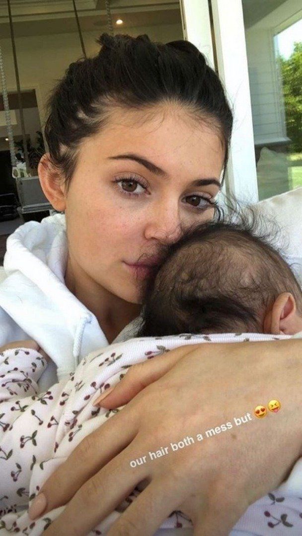 Kylie Jenner'in bebeği ile ilgili şok iddia! 12