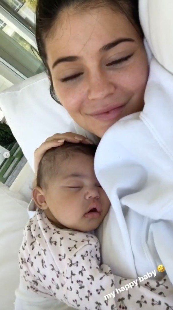 Kylie Jenner'in bebeği ile ilgili şok iddia! 4