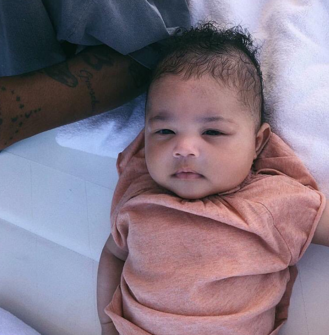 Kylie Jenner'in bebeği ile ilgili şok iddia! 5