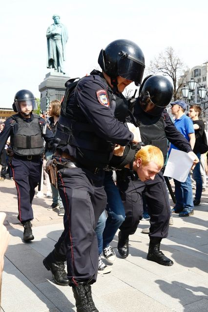 Putin karşıtları sokağa çıktı! Binden fazla gözaltı var... 29