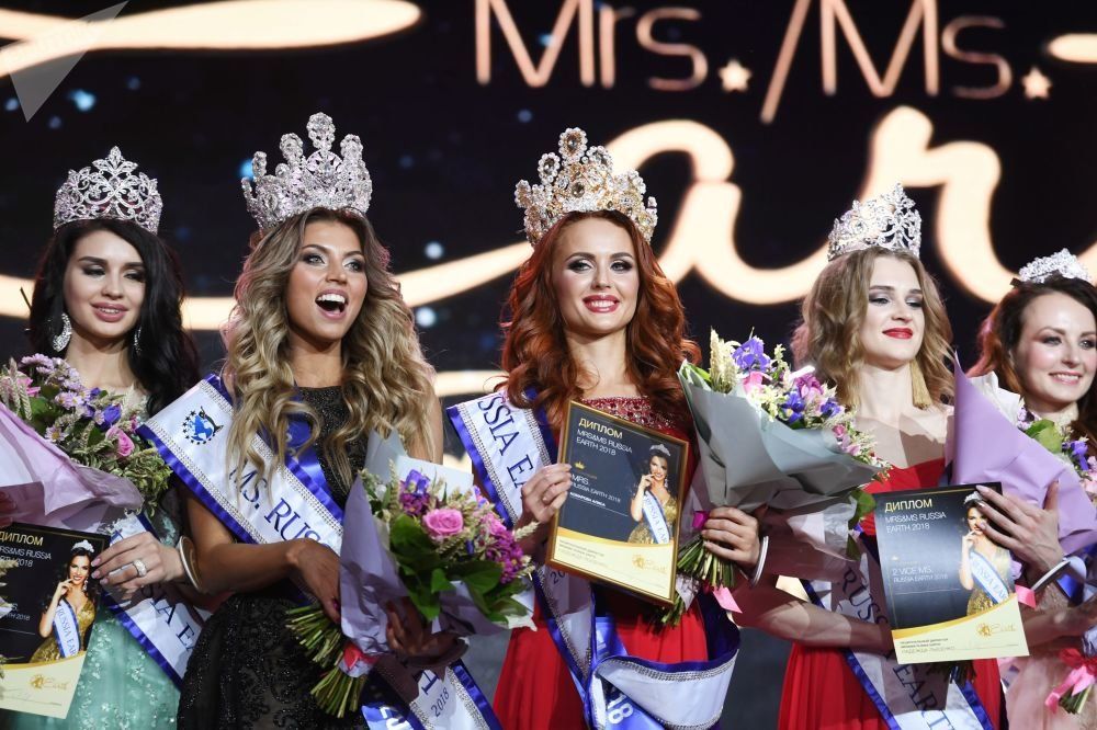 Rusya'nın en güzeli dev finalle seçildi! 10