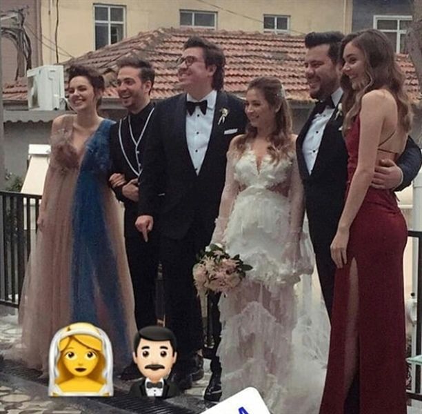 İbrahim Büyükak çocukluk aşkıyla dünyaevine girdi! 3
