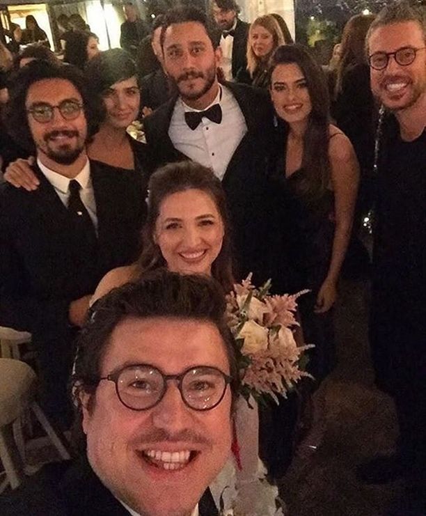 İbrahim Büyükak çocukluk aşkıyla dünyaevine girdi! 6