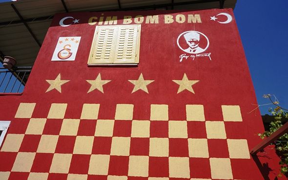 Fanatik Galatasaraylı evini sarı kırmızı boyadı! 3