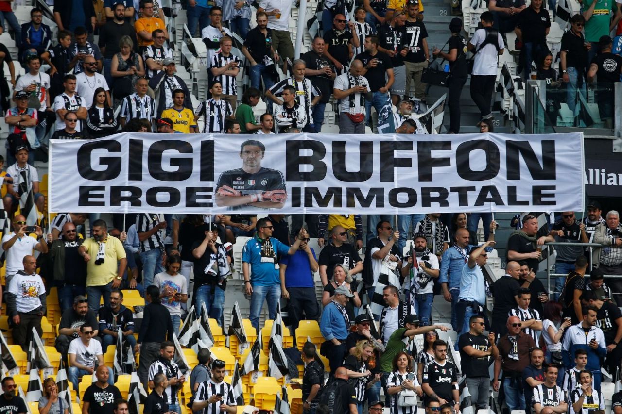 Buffon hem ağladı hem ağlattı! 14