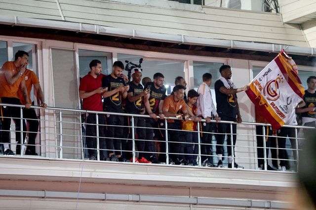 Galatasaray, Florya'da şampiyonluğunu kutladı! 16