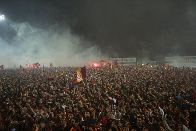 Galatasaray, Florya'da şampiyonluğunu kutladı! 9