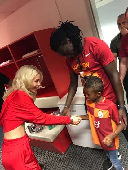 Aleyna Tilki ve Gomis bir araya geldi! 2