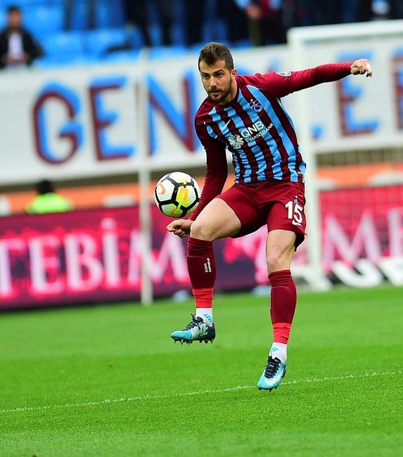 İşte 5 büyük takımda sözleşmesi biten isimler! 12