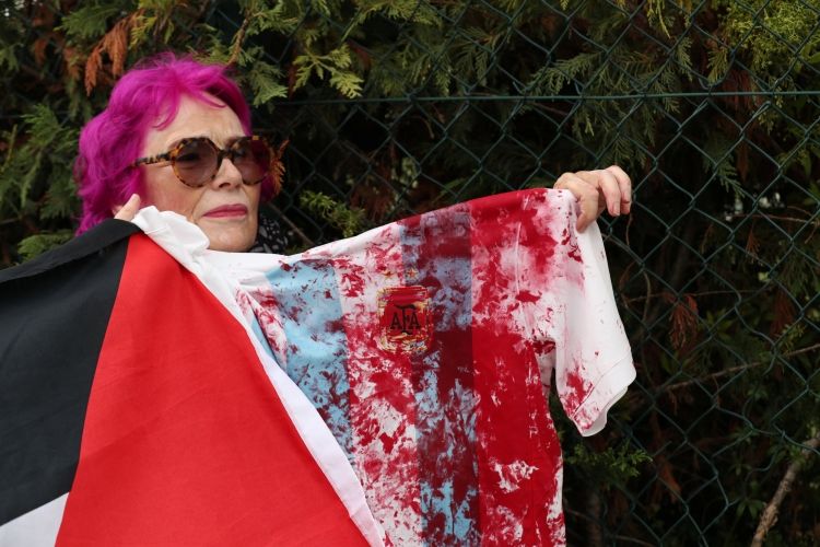 Messi ve arkadaşlarına İsrail protestosu! 4