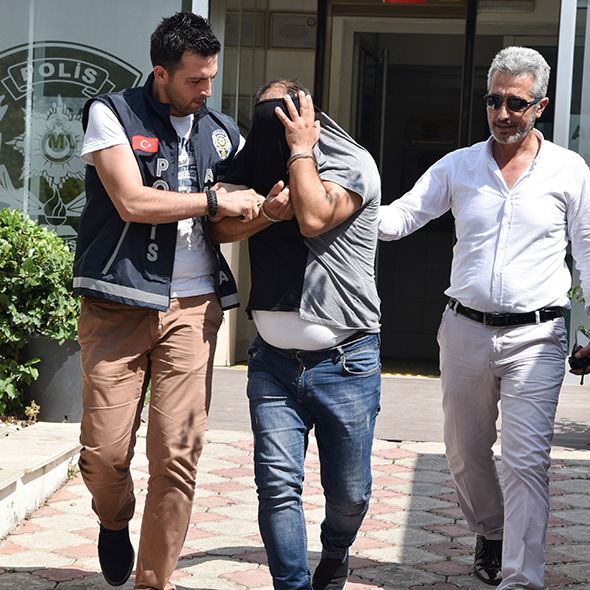 Soyguncuyu yakalatan sevgilisi oldu! 6