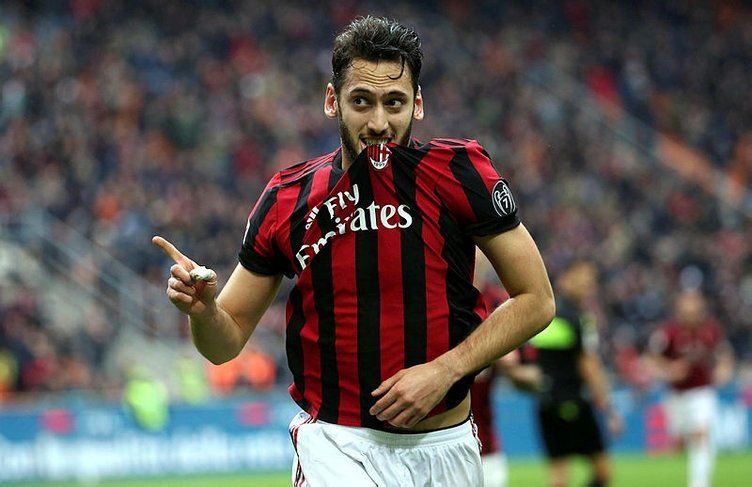 Galatasaray'da gündem Hakan Çalhanoğlu! 4