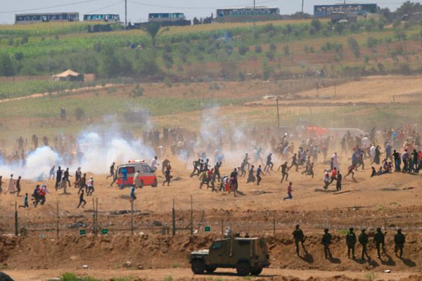 Filistinli genci gaz fişeği ile yüzünden vurdular! 7