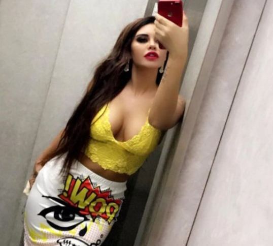 ''Bir erkeğin önce poposuna bakarım.'' 9