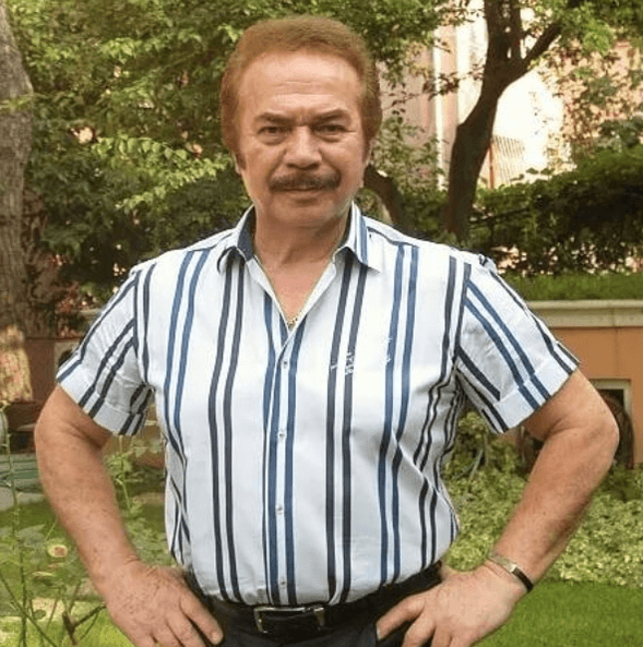 Orhan Gencebay'dan "Beni solcu bilirler" itirafı! 8