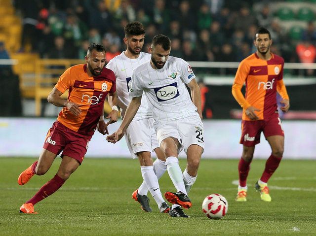 Galatasaray'dan Beşiktaş'a gidiyor! 8