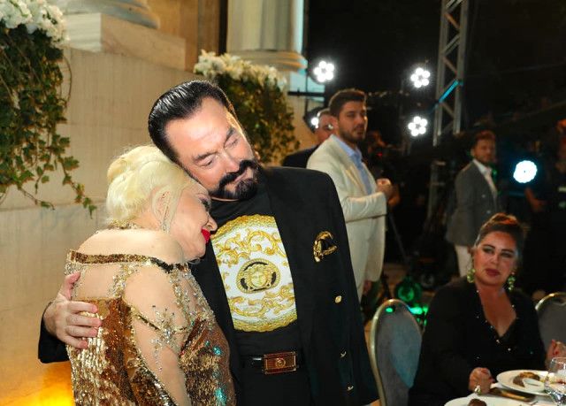Ünlüler, Adnan Oktar'ın davetine akın etti! 8
