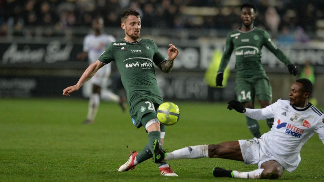 Arsenal'in eski yıldızından Beşiktaş'a mavi boncuk! 9