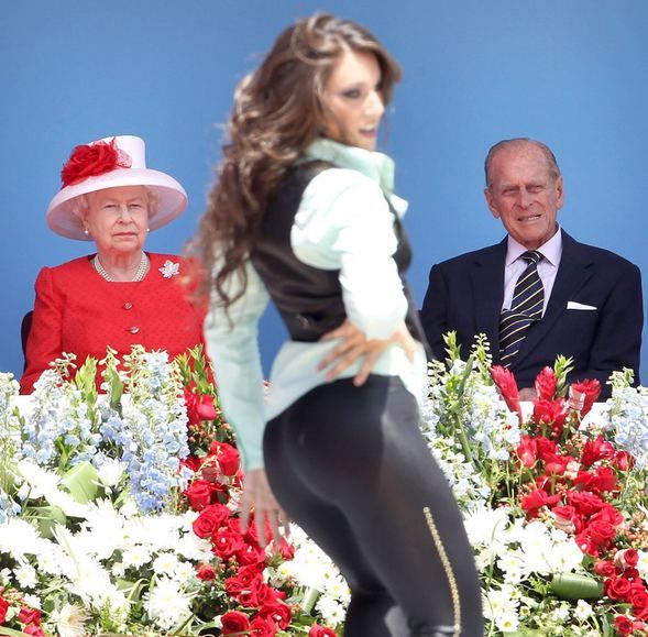 Kraliçe Elizabeth'in cinsel yaşamı bu kitapta! 5