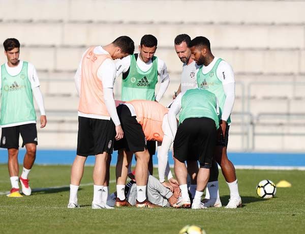 Beşiktaş antrenmanında talihsiz kaza! 8