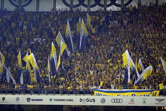 Galatasaray Fenerbahçe'yi geriden takip ediyor! 6
