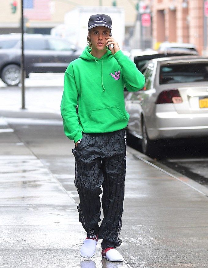 Justin Bieber'a bavullarını böyle taşıttı! 6