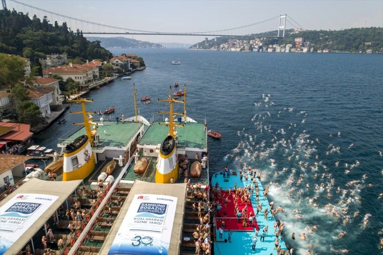 İstanbul'da Kıtalararası Yüzme Yarışı tamamlandı! 8