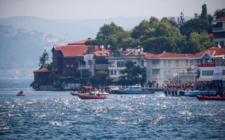 İstanbul'da Kıtalararası Yüzme Yarışı tamamlandı! 14