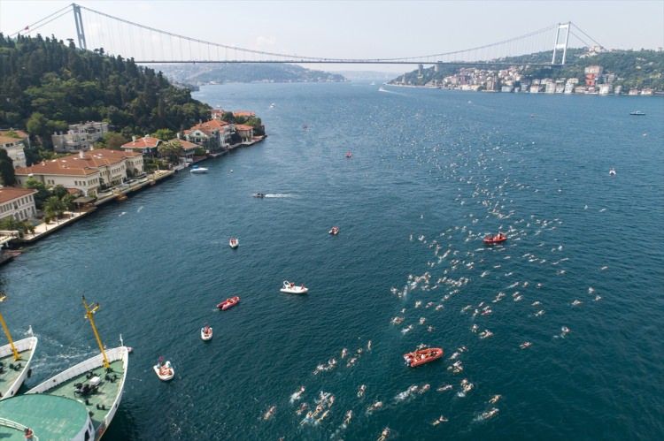 İstanbul'da Kıtalararası Yüzme Yarışı tamamlandı! 2