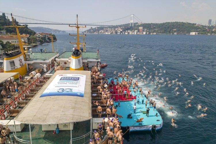 İstanbul'da Kıtalararası Yüzme Yarışı tamamlandı! 4