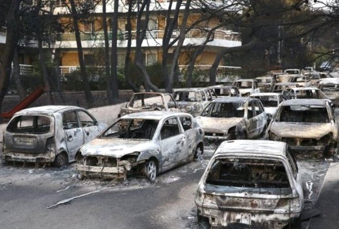 Atina'daki yangından yürek burkan hikayeler! 6