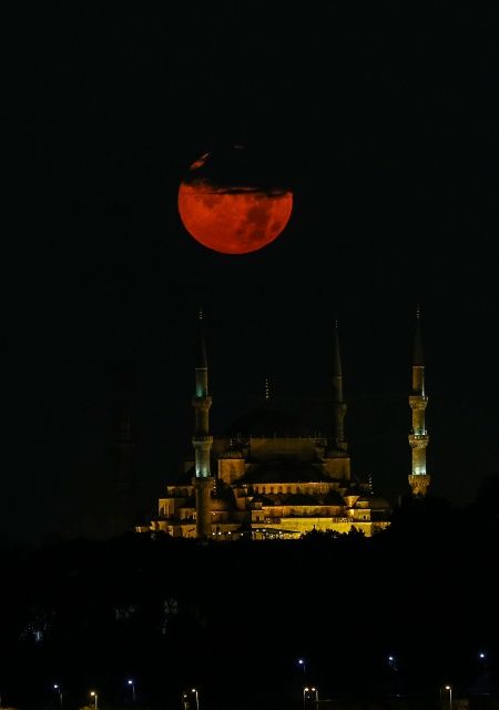 İstanbul'da dolunay resitali! Büyüledi... 2