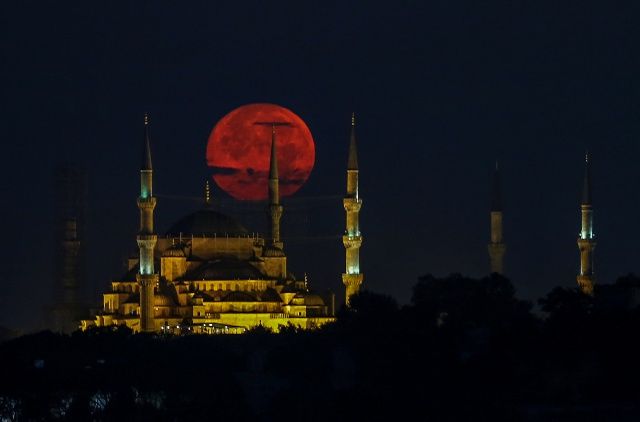 İstanbul'da dolunay resitali! Büyüledi... 6