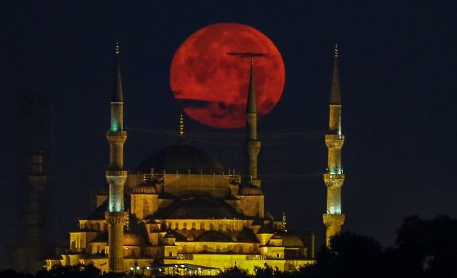 İstanbul'da dolunay resitali! Büyüledi... 8