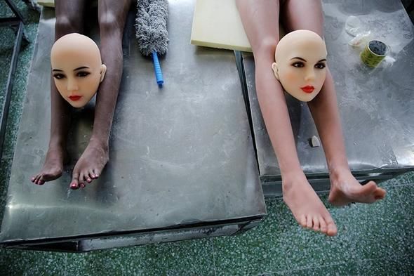 Çin malı cinsel ilişki robotları... 2