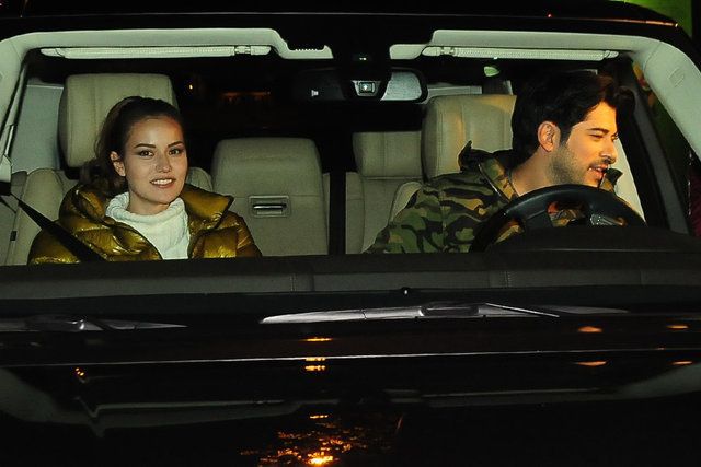 Fahriye Evcen'e üzücü haber! 11