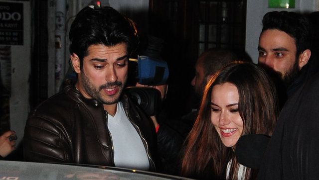 Fahriye Evcen'e üzücü haber! 12