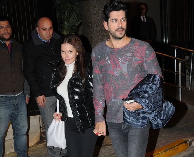 Fahriye Evcen'e üzücü haber! 15