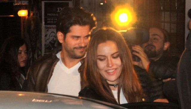 Fahriye Evcen'e üzücü haber! 17