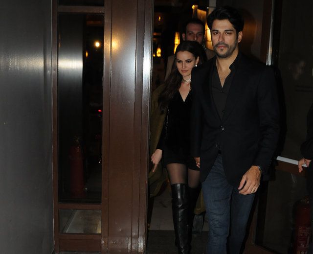 Fahriye Evcen'e üzücü haber! 8