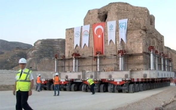 1500 ton ağırlığındaki tarihi hamam taşınıyor! 10