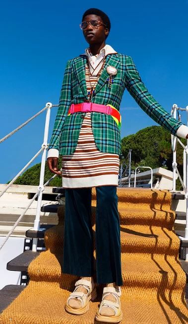 Artık Gucci, Demet Akalın'ı örnek alıyor! 14
