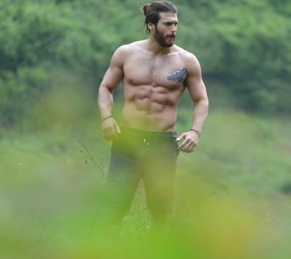 Can Yaman, 4 yılda bambaşka biri oldu! 1