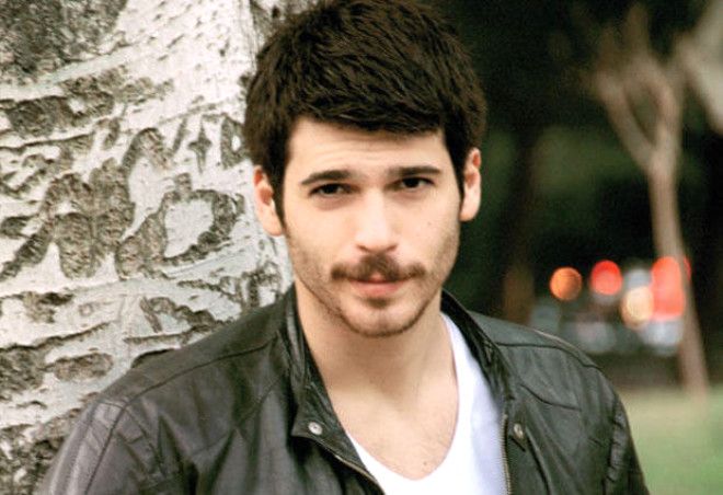 Bu çocuk büyüdü ve genç kızların sevgilisi oldu! 3