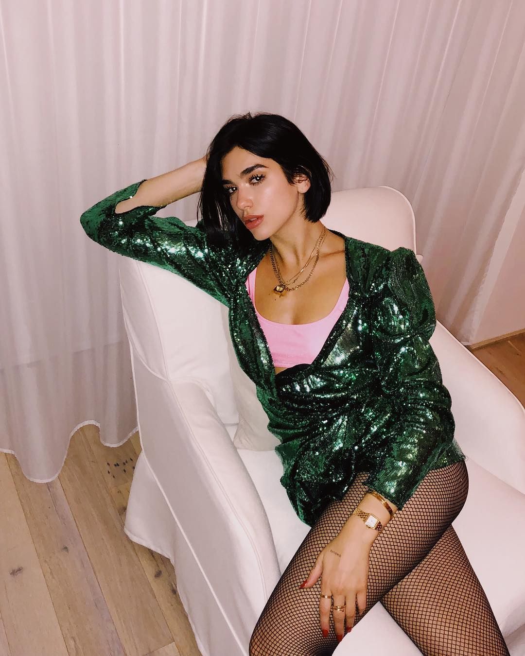 Dua Lipa'nın kulis istekleri bitmek bilmedi! 4