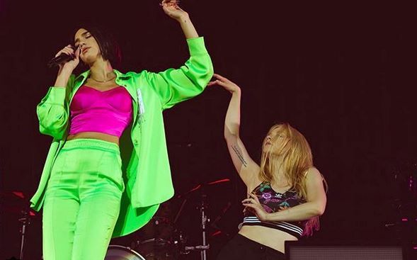 Dua Lipa'nın kulis istekleri bitmek bilmedi! 7