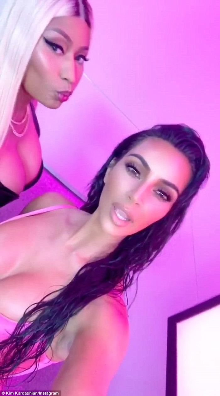 Kim Kardashian, doğum günü kızından rol çaldı! 6